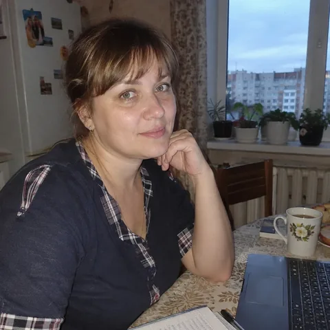Зульфия, Саратов
